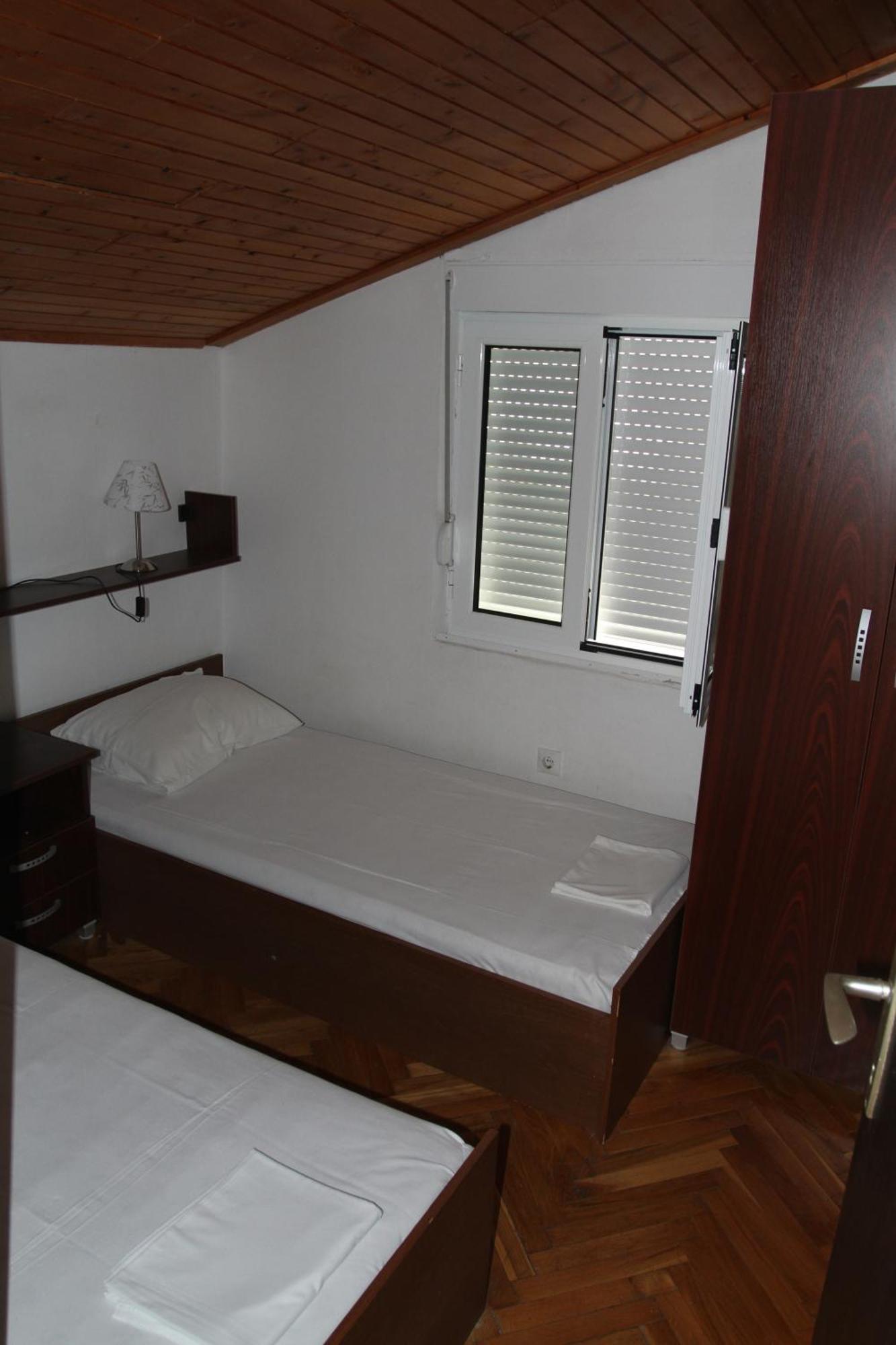Apartments Popovic Petrovac na moru Exterior foto